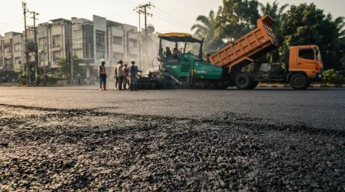 Material hotmix pada proyek jasa pengaspalan Jakarta Timur